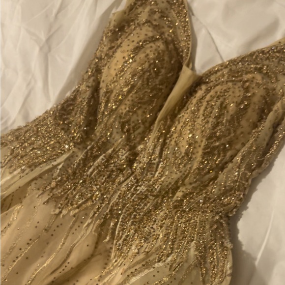 Gold long rhinestone puffy dress is available for purchase on au PAY Market - Imported Goods Online Store Co.Ltd. | au PAY Market - Online Shopping Site Gold long rhinestone puffy dress is available for purchase on au PAY Market - Imported Goods Online Store Co.Ltd. | au PAY Market - Online Shopping Site